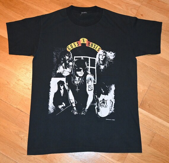 Guns N' Roses T-Shirt Ufficiale Uomo - Reaper With Roses Logo - Colore Nero, 100% Cotone
