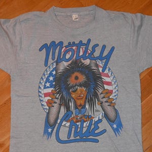 1987 MOTLEY CRUE vintage Rare Original 1980&#39;s Tour Concert glam rock hair metal band tee t-shirt (M/L) Large Screen Stars 80&#39;s Vtg Crew GiFT
