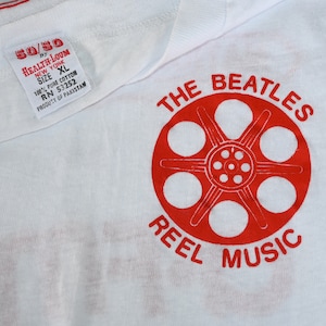 1980&#39;s THE BEATLES vintage original rock band record store promo tee t-shirt (M/L) Medium 70s 80s Concert tshirt John Lennon Paul McCartney