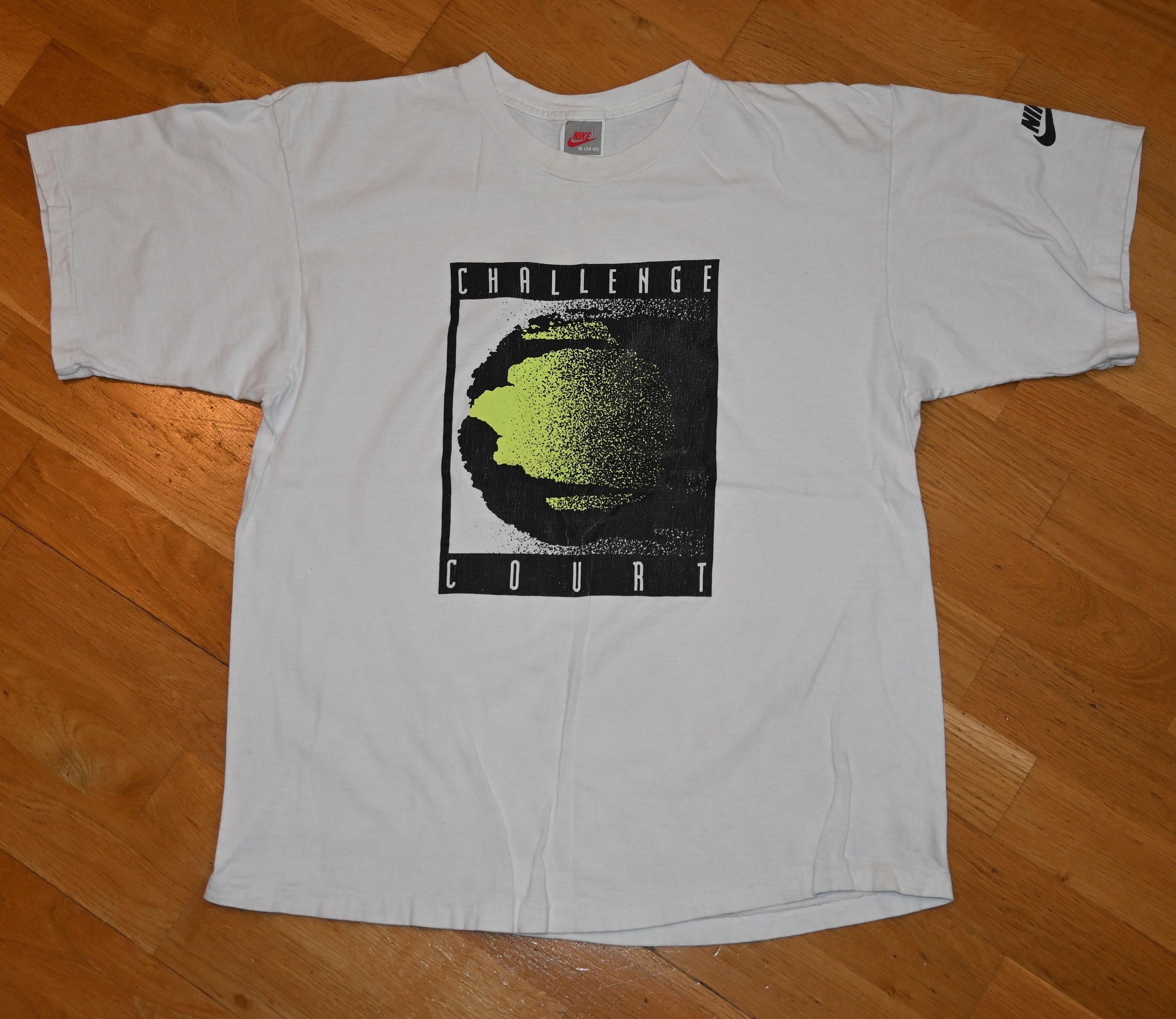 1990's NIKE Challenge Court / Andre Agassi Vintage Rare Neon 1990's NIKE Challenge Court / Andre Agassi Vintage Rare Neon
