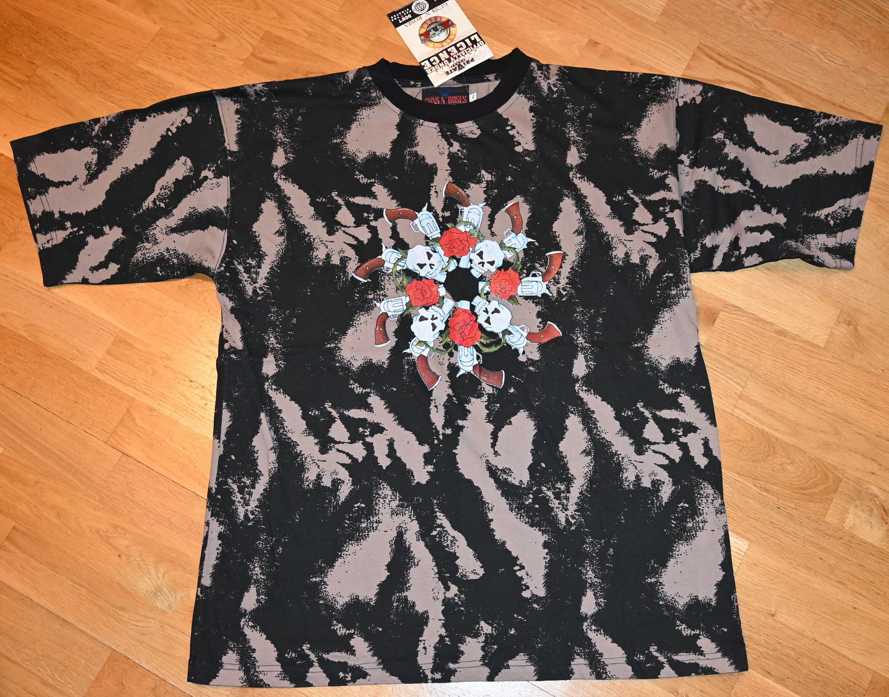 1990's GUNS N' ROSES Vintage Rare 1994 Tour Rock Metal Concert T