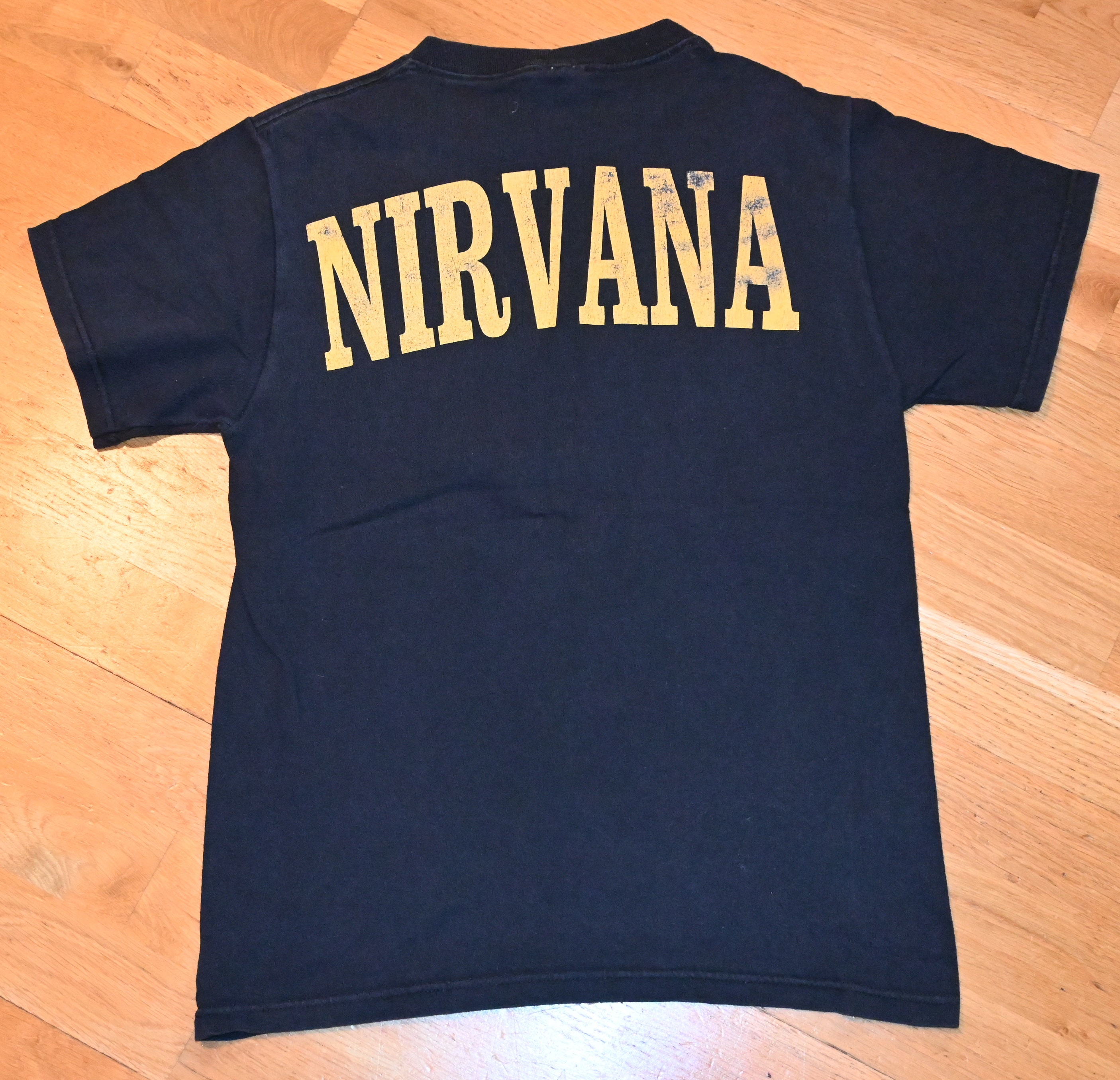 1990's NIRVANA Vintage Original Grunge Rock 1990's Y2K 1990's NIRVANA Vintage Original Grunge Rock 1990's Y2K