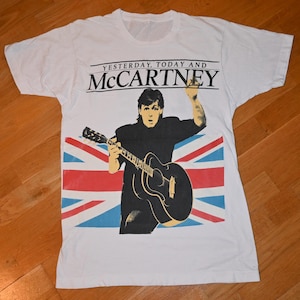 1990 PAUL McCARTNEY vintage concert tour rare original rock tee t-shirt (L/XL) X-Large Wings The Beatles tshirt 80&#39;s 1980&#39;s 90&#39;s 1990&#39;s GiFT