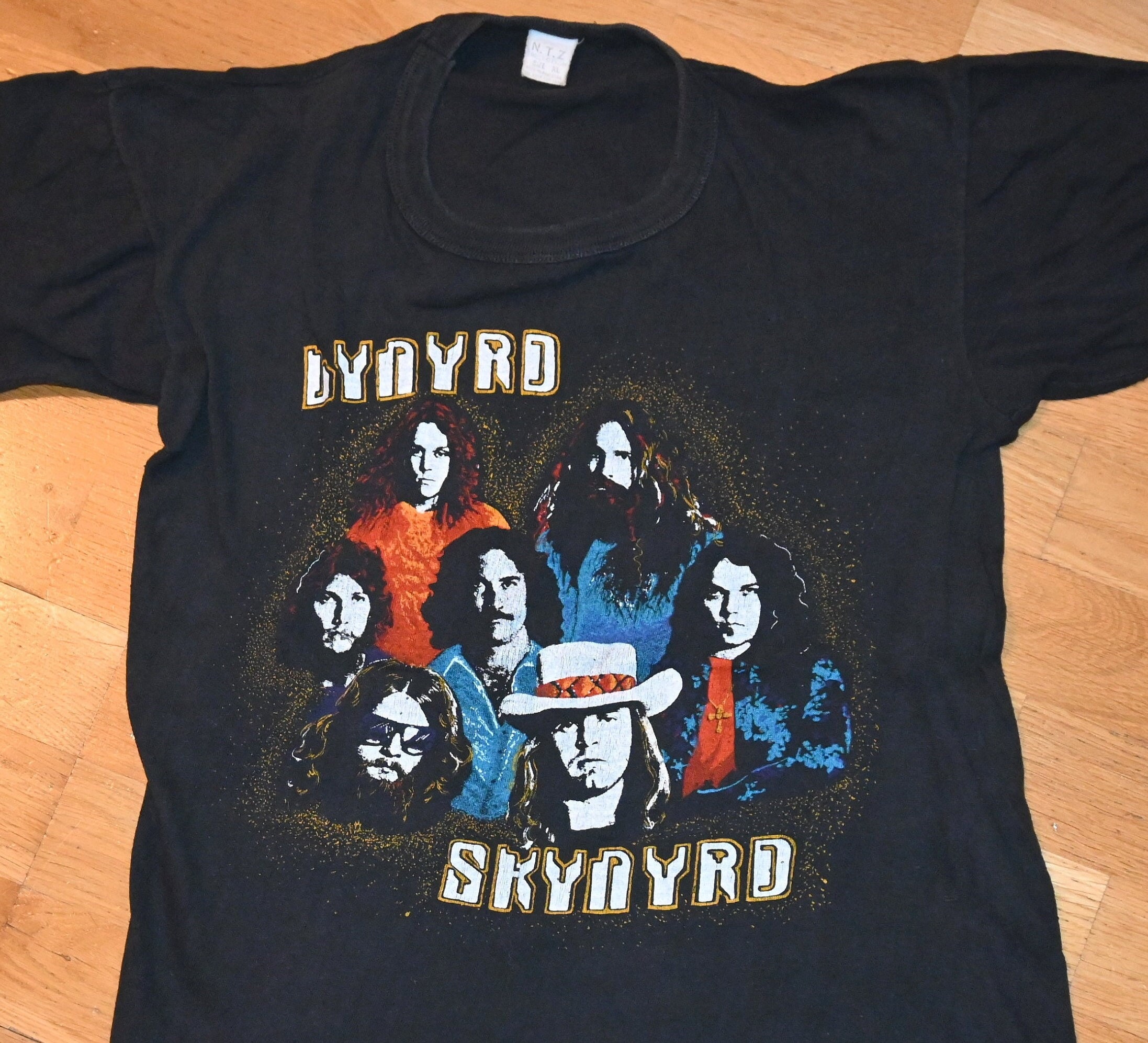 LYNYRD SKYNYRD ヴィンテージロックTシャツ 1970's LYNYRD SKYNYRD Vintage Rare! 1975 Tour Original