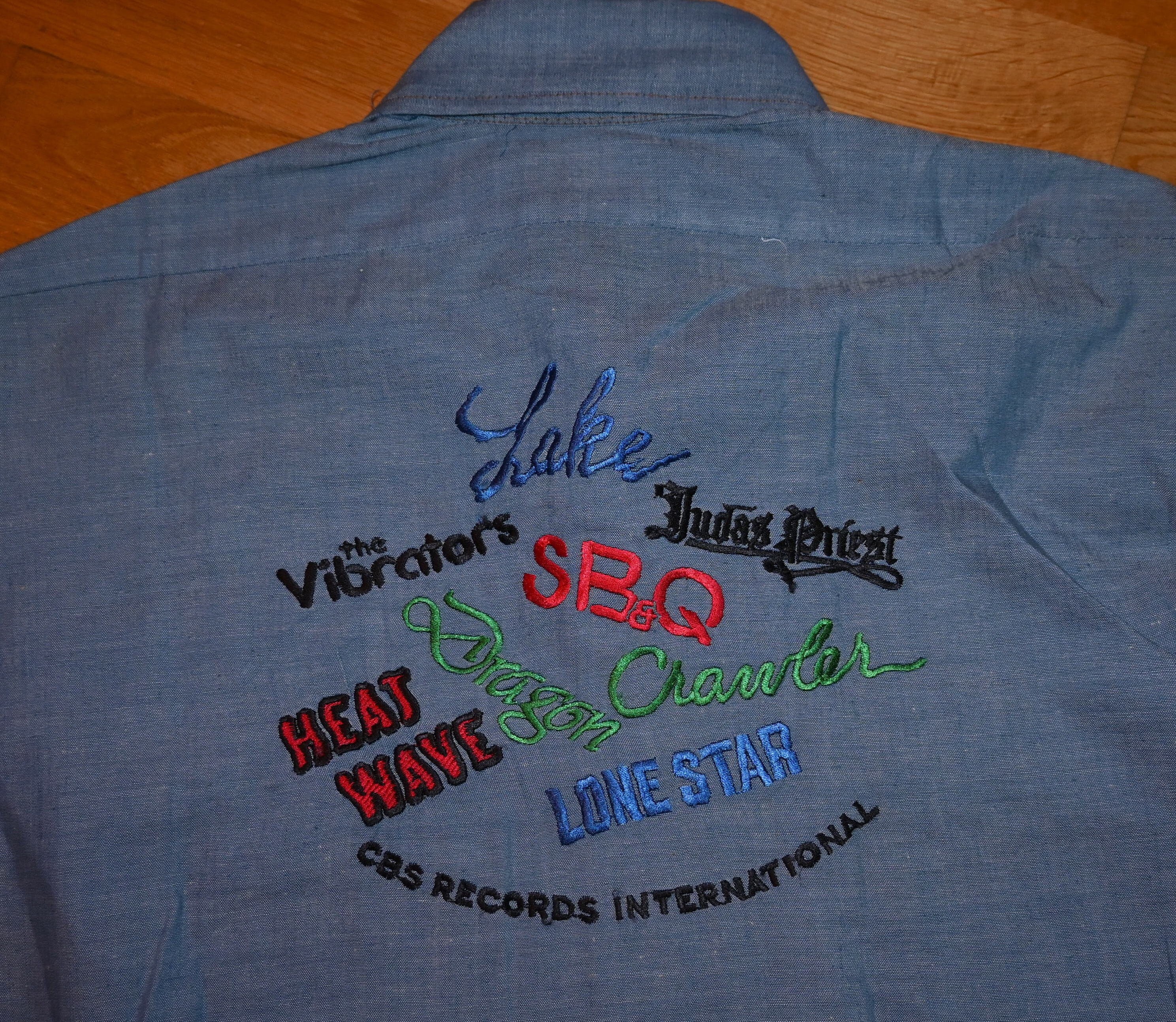 Levis vintage 2025 star shirt