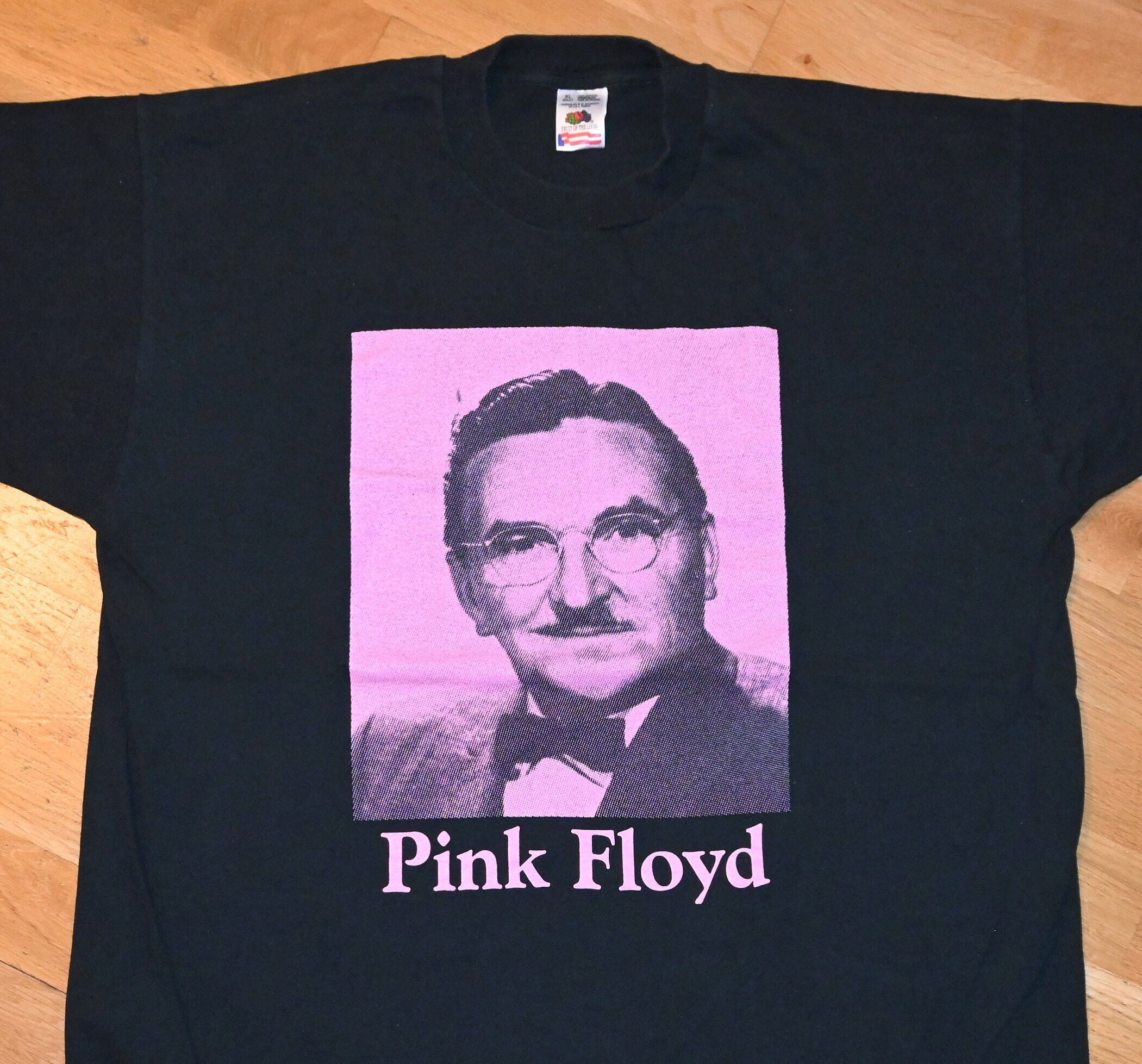 Pink floyd the hotsell barber t shirt