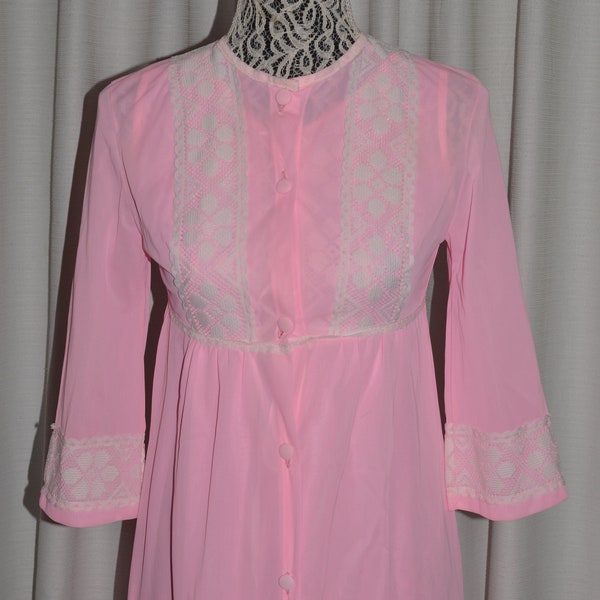 Vintage Nightgown Set Pink Nylon Chiffon Lace Peignoir HIGH LIFE Lingerie Made in Canada 1960s