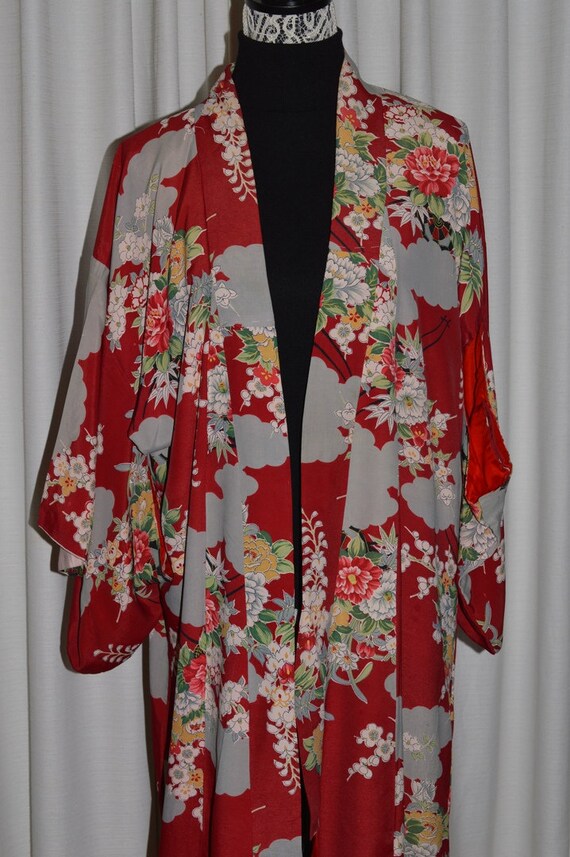 Vintage Silk Japanese Kimono Made in Japan 1930s - image 2