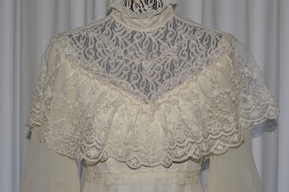 Vintage Wedding Ivory Lace Dress by Union Label C… - image 1