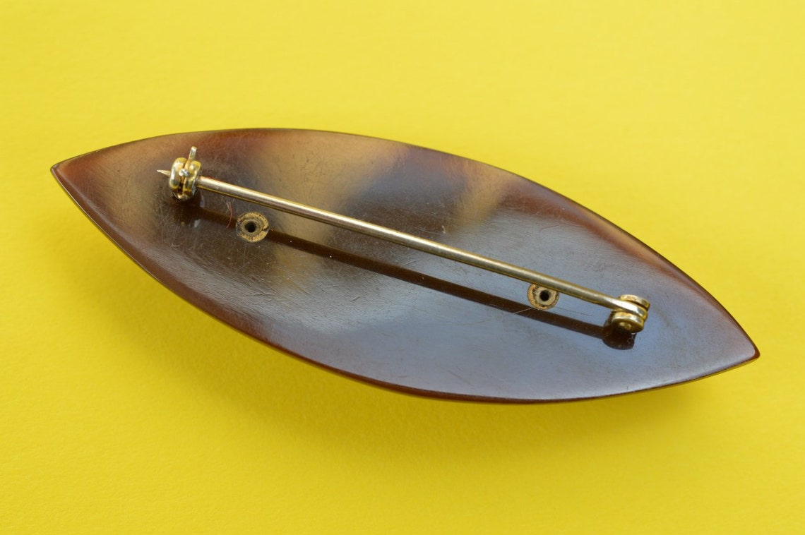 Vintage Bakelite Pin Brown Bakelite With Gold Tone Metal Etsy