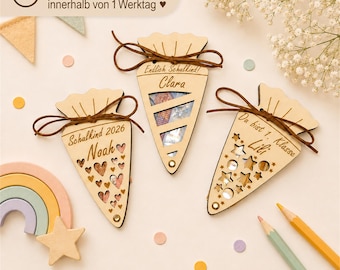 Regalo personalizzato in legno a forma di cono per il primo giorno di scuola | Scolaro 2026 | Regalo per il primo giorno di scuola | Regalo personalizzato in legno a forma di cono
