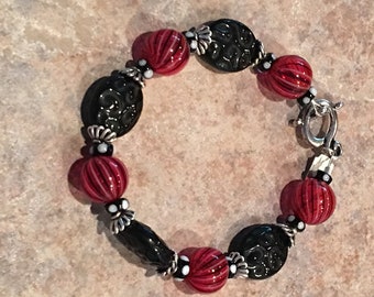 Whimsical Red and Black // Beaded Bracelet // Stripes and Polka Dots Glass Beads // Women's Jewelry // Bracelet and Earrings Set