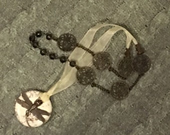 Firefly Lands // Necklace // Beaded Jewelry // Ribbon // Chain