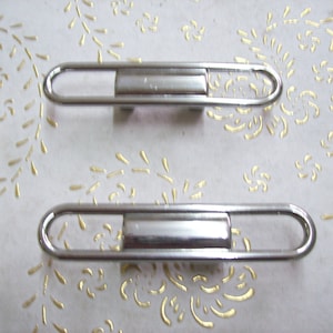 Vintage Italy ancient handle antique brass furniture in high quality.Brass polished chrome.brass drawer pull.Base mm 105.holes mm.32.art.625