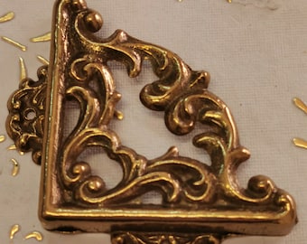 Vintage Italy Set of 4 high quality solid brass antique corners.Corners for mirrors,forniture,doors.Brass gold corners.heavy corners Art5624