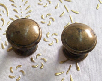 Italy Brass knobs in high quality.antique brass knob.Brass shaded bronze.knob in heavy brass.brass drawer pull.Diam.mm.30,base mm.25.art.318
