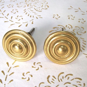 Italy Brass knobs in high quality. brass polished drawer pull. turned brass knobs. Diam. mm.40, base mm.20. total height knob mm.30. art.320