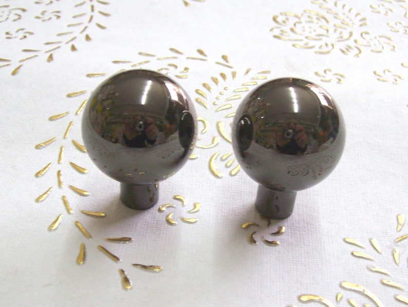 Italy Brass nickel crome knobs in high quality Diam.mm.30,base mm.12,height mm.40.art.136 brass polished nickel crome knob turned brass