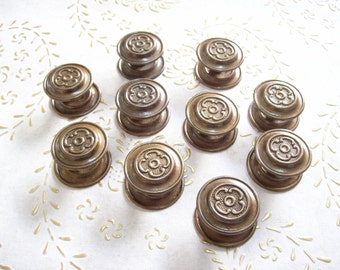 Italy knobs in high quality color bronze.zinc.rustic knob,bronze knob, faded gold, antique bronze nuanced,Diam.mm.32,base mm.33.art.14