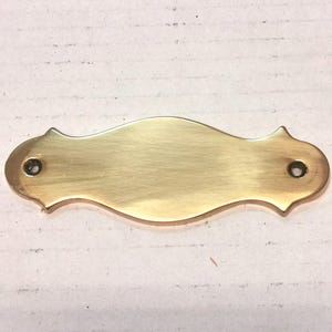 Placa de identificación de latón pulido para grabar. Placa de identificación. Latón macizo de 125 x 45 mm. Artículo 2128
