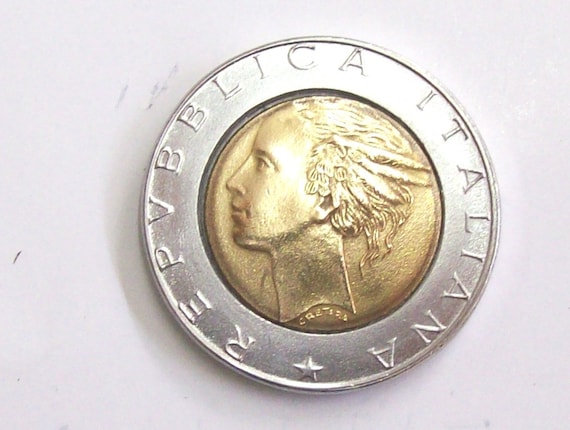 Vintage 1995 Italy 500 Lire Coin. Quirinale. Presidential