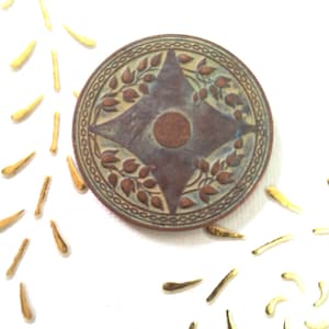 Vintage Antique  China coin. 2 Fen 1916-1933.Coat of Arm.flags.large antique coin.very worked. art. 1391.   For collectors.  diameter: mm.35