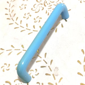 Italy Plastic handles in high quality.polished light blue handles.Plastic light blue. light blue. length mm.107. hole spacing.mm.96.art.2107