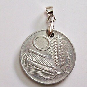 Vintage 1954 Coin Pendant Italy lire 10.Italian Republic. art.0790-106.70th Anniversary,70th Birthday.70 years old.mm.23,3 Plow,ears of corn