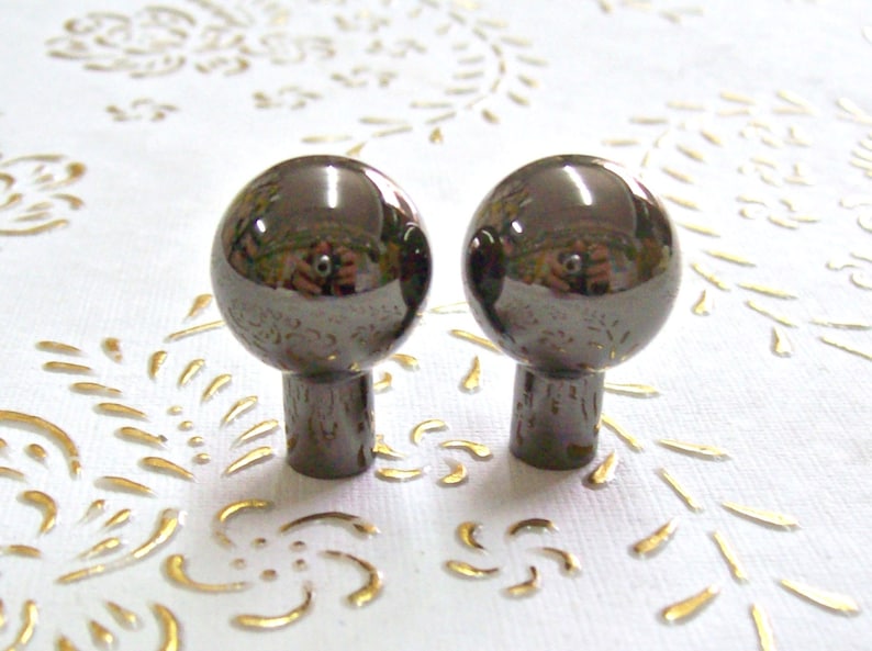 Italy Brass nickel crome knobs in high quality Diam.mm.30,base mm.12,height mm.40.art.136 brass polished nickel crome knob turned brass