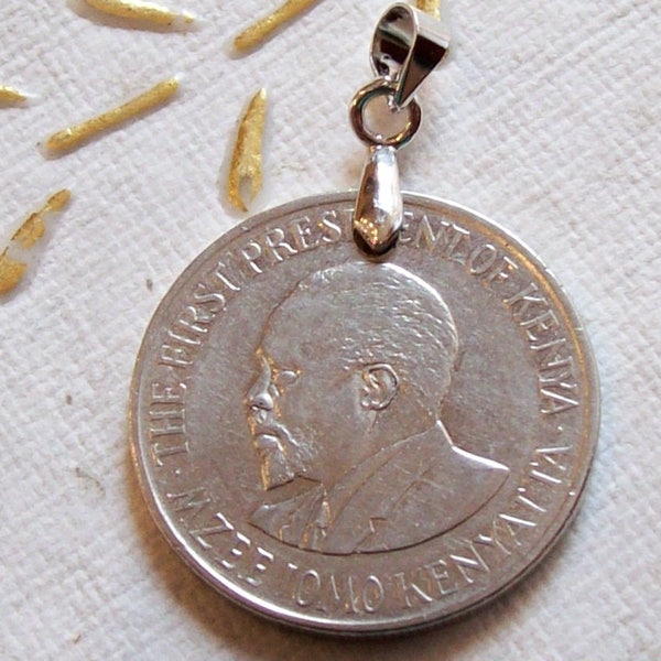 Vintage 2005 Kenya Coin Pendant made from Genuine 1 shilling Coin. mm. 24.Gift. 16th Birthday. Coat of Arm.Jomo Kenyatta.  Art. 522