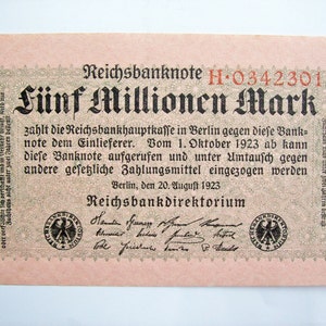 Vintage 1923 Germany, Deutche 5 million marks. Reichs banknote.Berlin. German. art.6673 cm. 12,7x8,00. For very collectors.