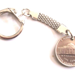Vintage USA 1980 Coin Sleutelhanger Silver Tone gemaakt van Echte 5 cent munt uit de VS. Diam. Munt mm. 21.Gift. 41ste verjaardag, 41e verjaardag