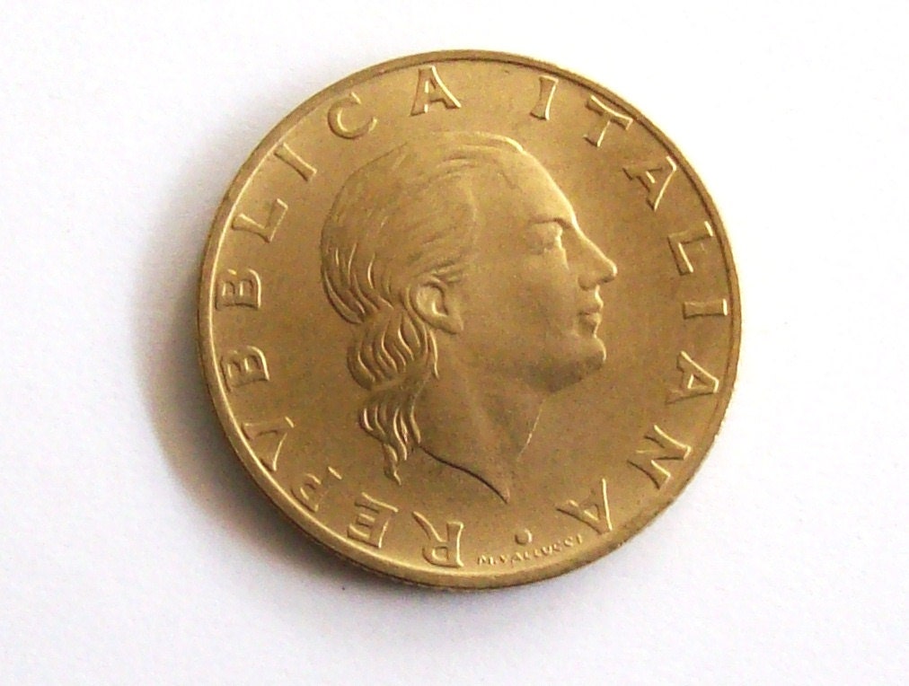 Vintage Italy 1989 Lire 200 Coin Italian Republic Vintage Italy 1989 Lire 200 Coin Italian Republic