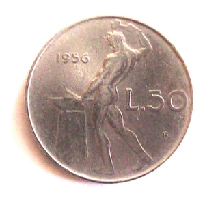 millésime Italie 1956. lire 50 pièce très rare. Repubblica Italiana et Vulcano. art. 3993. Pour les collectionneurs.63e anniversaire