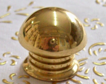 Italië Messing knoppen in hoge kwaliteit. messing gepolijst goud. gedraaid messing. Knoppen gebeiteld goud. Diameter mm.30.price voor 1 knoppen.art.55