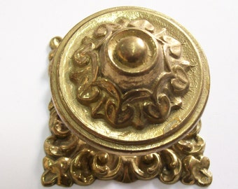 Vintage Italy knobs in high quality gold brass.Antique brass knob.Ancient Italian fusion.Diam.mm.48x48,base mm. 56,5x56,5,height mm.43.art.5