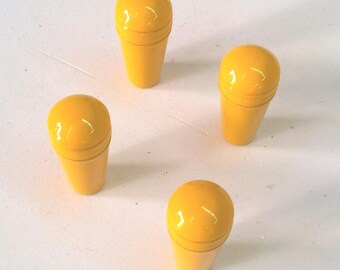 Pomos italianos de latón de alta calidad. Tirador de cajón de latón amarillo. Pomo torneado de latón amarillo. Diámetro: 12 mm. Art.: 290.