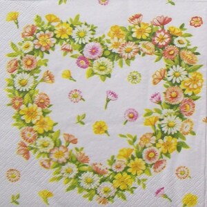 Set 0f 4 Paper Napkins for Decoupage,High quality napkins.Heart.  Flowers. SHABBY CHIC, Servietten.flowers,heart, yellow, love,Art.Pap 22
