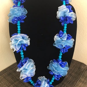 Bows with natural stone Lei