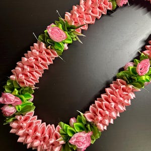 Hawaiian Pink Rose Lei