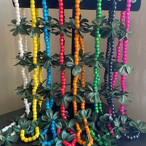 Wood bead leaf lei