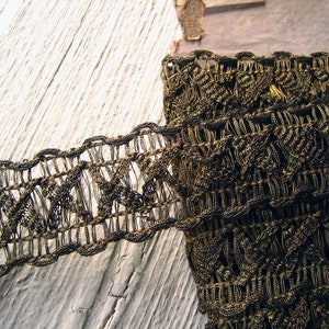 1/2 Yard Antique Metallic Trim Lace (Ref: A-5143/1 Box 5)