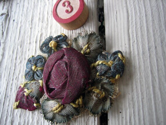 Un Antique métallisé Ribbonwork boîte fleur Applique (Ref : A-5351 boîte Ribbonwork 1) 517f7d Un Antique métallisé Ribbonwork boîte fleur Applique (Ref : A-5351 boîte Ribbonwork 1) 517f7d
