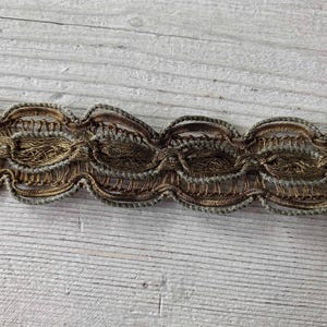 15 Inches Antique Victorian Metallic Trim Please Read All Item Details Below (Ref A-5400/2 Box 9)