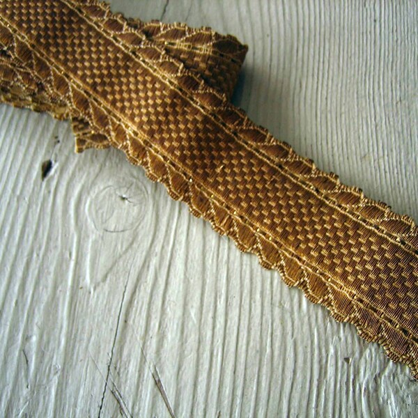 27 Inches Antique French Metallic Embroidered Trim Ribbon Repurposed from an Antique Pelmet Church Textile (A-6731/1 Box 3)