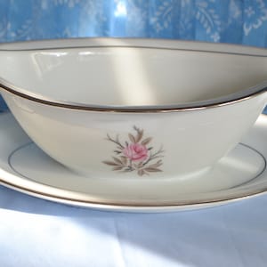 Noritaki gravy boat with attached underplate, Roanne #4794 pattern, fine China serving piece and collectible replacement.