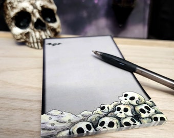 172 - Creepy Punk Skull Pile Notepad - 4x6 - 50 pages