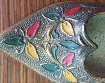 Vintage single brass shoe ashtray with yellow red green enamel paint stamped