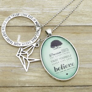Grande ovale Greem sognare in grande e provare tutto a sospensione in vetro con circolare sogno speranza amore fiducia e carta gru charms su una collana d'argento