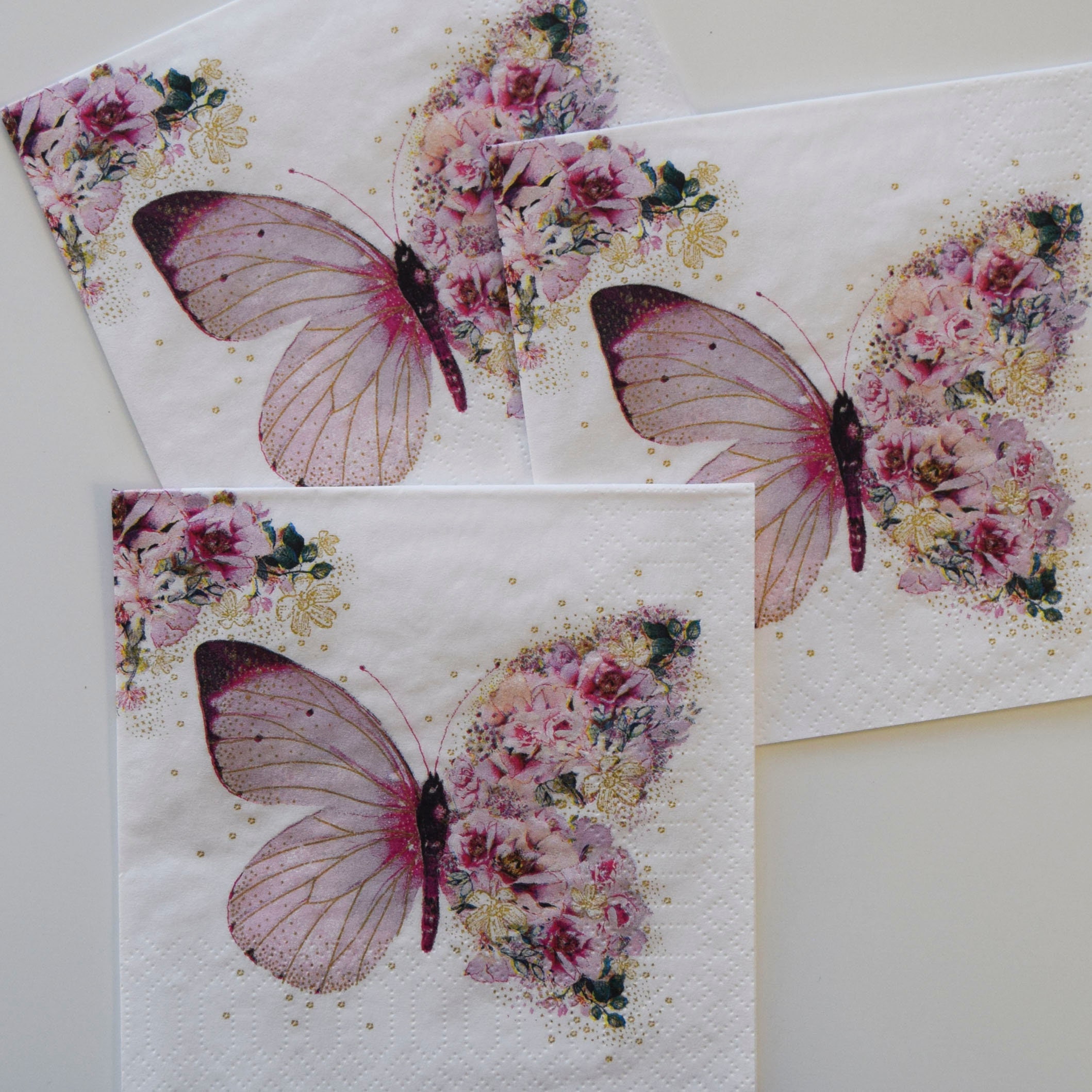 3 Decoupage Napkins, Butterfly and Roses Napkins, Floral Paper Napkin,  Butterfly Paper, Napkins for Decoupage, Decorative Napkins, Collage -   Finland